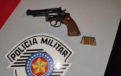 Dois menores presos pela PM prontos para matar rival no Pereira Jordão