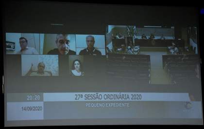 Dr. Almir protocola representação por quebra de decoro de Arlindo Araújo
