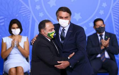 Pazuello toma posse como ministro da Saúde