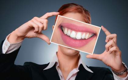 Implante dentário vai além da estética