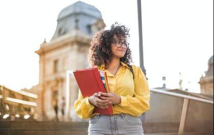 Bolsa de Estudo 100%: plataforma educacional divulga resultado da premiação