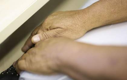 Lares de idosos tiveram até sábado para cadastro em auxílio do governo