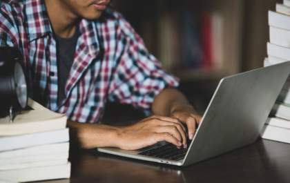 Encerram hoje (5) as inscrições para corretores da redação do Enem 2020