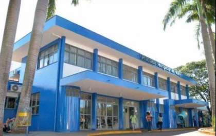Mãe escuta barulho e encontra filho baleado no quintal&nbsp;
