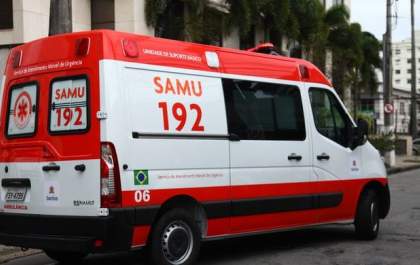 Mulher faz ultrapassagem na contramão e mata motociclista