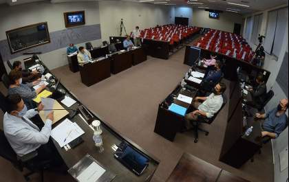 Projeto que prevê limite de gastos do Executivo com publicidade vai tramitar na Câmara