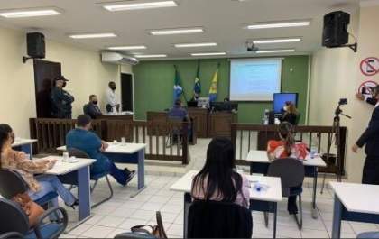 Réu é condenado a 29 anos de prisão por matar mulher com machadinha
