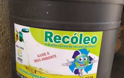 Tem óleo usado em casa? Doe na Apae