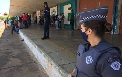 Manifestação reúne motoristas por aplicativo em Araçatuba