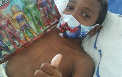 Garoto atropelado deixa a UTI e família precisa de ajuda