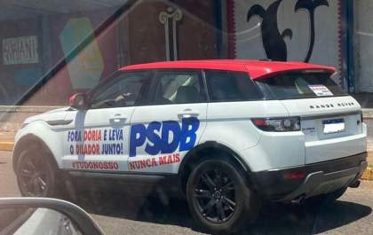 Justiça Eleitoral manda apreender Land Rover com propaganda contra Dilador