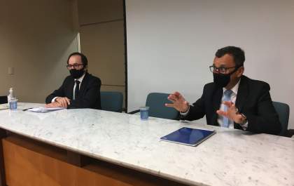 Postar ou compartilhar propaganda eleitoral neste domingo é crime