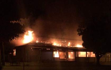 Polícia investiga causas de incêndio em casa de espetinhos