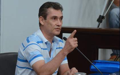 Projeto que limita gastos do Executivo com publicidade avança na Câmara