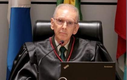 Homem é condenado a três meses de detenção por ameaçar companheira