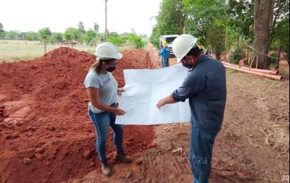 Águas Andradina inicia construção de sistema de esgoto em Paranápolis e avança com obras em Planalto
