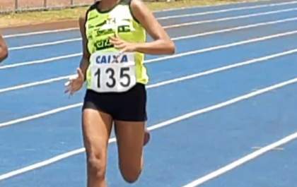 Ana Laura quebra recorde e entra para o 6º lugar do ranking brasileiro