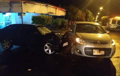 Motorista de 46 anos provoca acidente e foge para se esconder em bar de Andradina; PM o prendeu