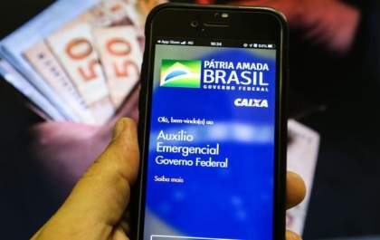 Auxílio emergencial: Caixa libera saque para nascidos em outubro
