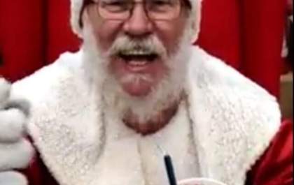 Papai Noel perde celular no Shopping Três Lagoas