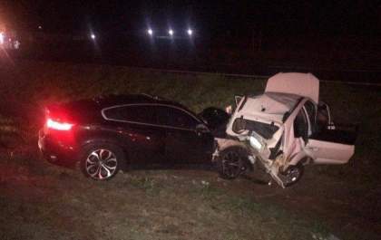 Comerciante é preso após bater carro de luxo na traseira de outro; mãe e filho morreram
