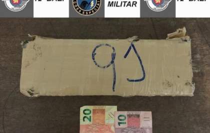 Dupla é presa com 1 quilo de maconha em rodovia de Birigui