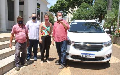 Centro POP de Birigui ganha carro para ações contra a covid-19