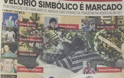 Hojemais 20 anos: 11 comerciantes do Shopping Popular morrem em acidente com van