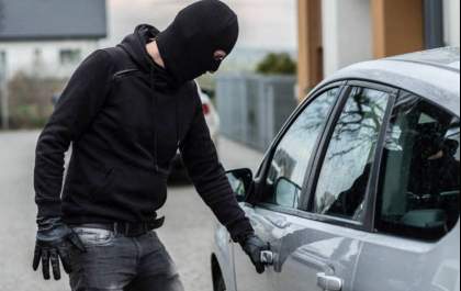 Motorista de aplicativo tem carro roubado após deixar passageiro em chácara em Araçatuba