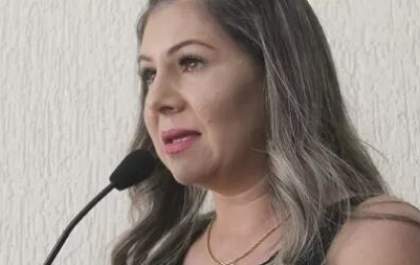 Primeira mulher reeleita em Guaraçai, Patrícia Caetano também quebra tabu na presidência