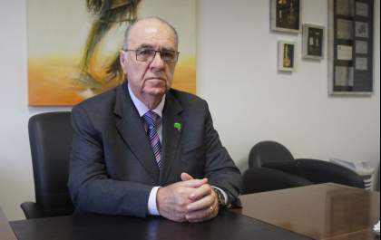 Servidores públicos notificam deputados contra inconstitucionalidades da Reforma Administrativa
