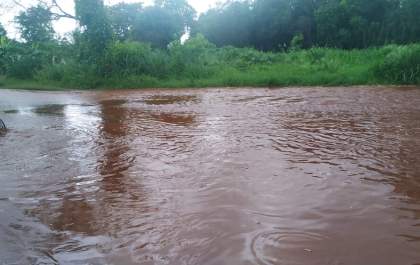 Forte chuva causa alagamentos em Andradina