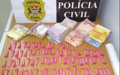 Jovem é preso com cocaína, maconha e mais de R$ 4 mil em dinheiro