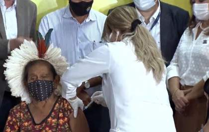 Saiba quem é a primeira mulher vacinada no MS