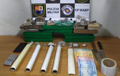 Manicure é presa pelo Baep com 10 quilos de maconha