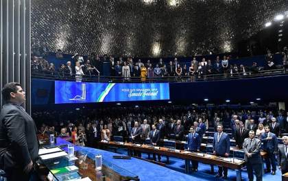 Traição à orientação partidária aumenta as chances de Simone Tebet na corrida à presidência do Senado