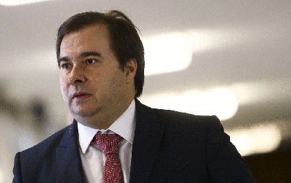 Maia fala sobre possibilidade da criação de novo auxílio