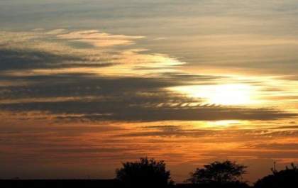Fevereiro começa com maiores períodos de sol e temperaturas em elevação