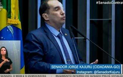 Kajuru se retira da candidatura do senado em prol de Simone Tebet