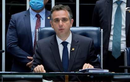 Pacheco é eleito presidente do Senado com 57 votos contra 21 de Simone Tebet