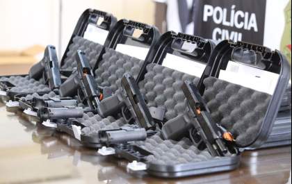 Polícia Civil recebe mais de 4 mil pistolas semiautomáticas calibre .40