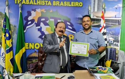 Presidente da Câmara Coxinha Prando assume a presidência do PRTB de Andradina em cerimônia com Levi Fidelix