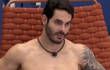 Vaza nude do cantor Rodolfo