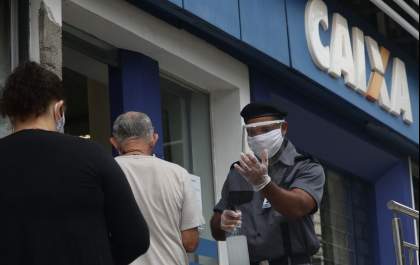 Bancos e lotéricas terão de disponibilizar álcool gel em Birigui