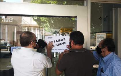 Caixas do Banco do Brasil fazem greve por 24 horas