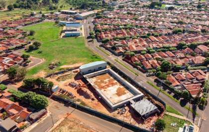 Obras da piscina olímpica são resgatadas e prefeitura já planeja o futuro da estrutura
