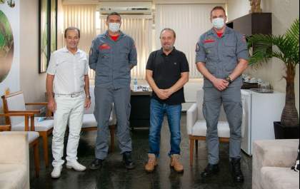 Bombeiros anunciam a Construção de novo quartel ao prefeito Mário Celso