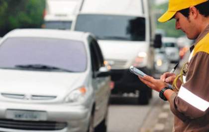 Multa de trânsito vai ter desconto obrigatório de 40%; saiba como