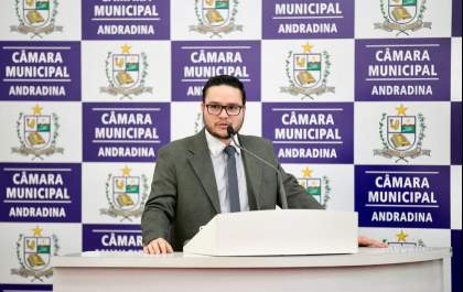 Câmara recebe requerimento para implantação das “Escolinhas Municipais de Futebol” nos bairros