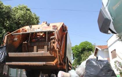 Com licitação suspensa, coleta de lixo prossegue com apenas dois caminhões em Birigui